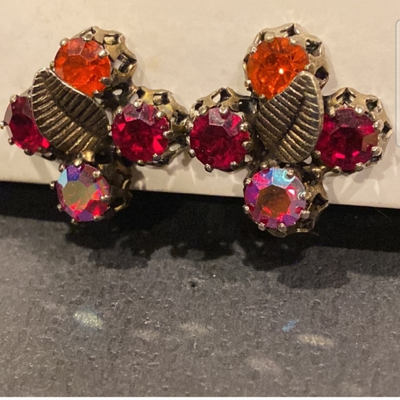 Signed Austria Garnet Red, Orange,  Red Aurora  Borealis Crystal Clip Earrings - Picture 2 of 7